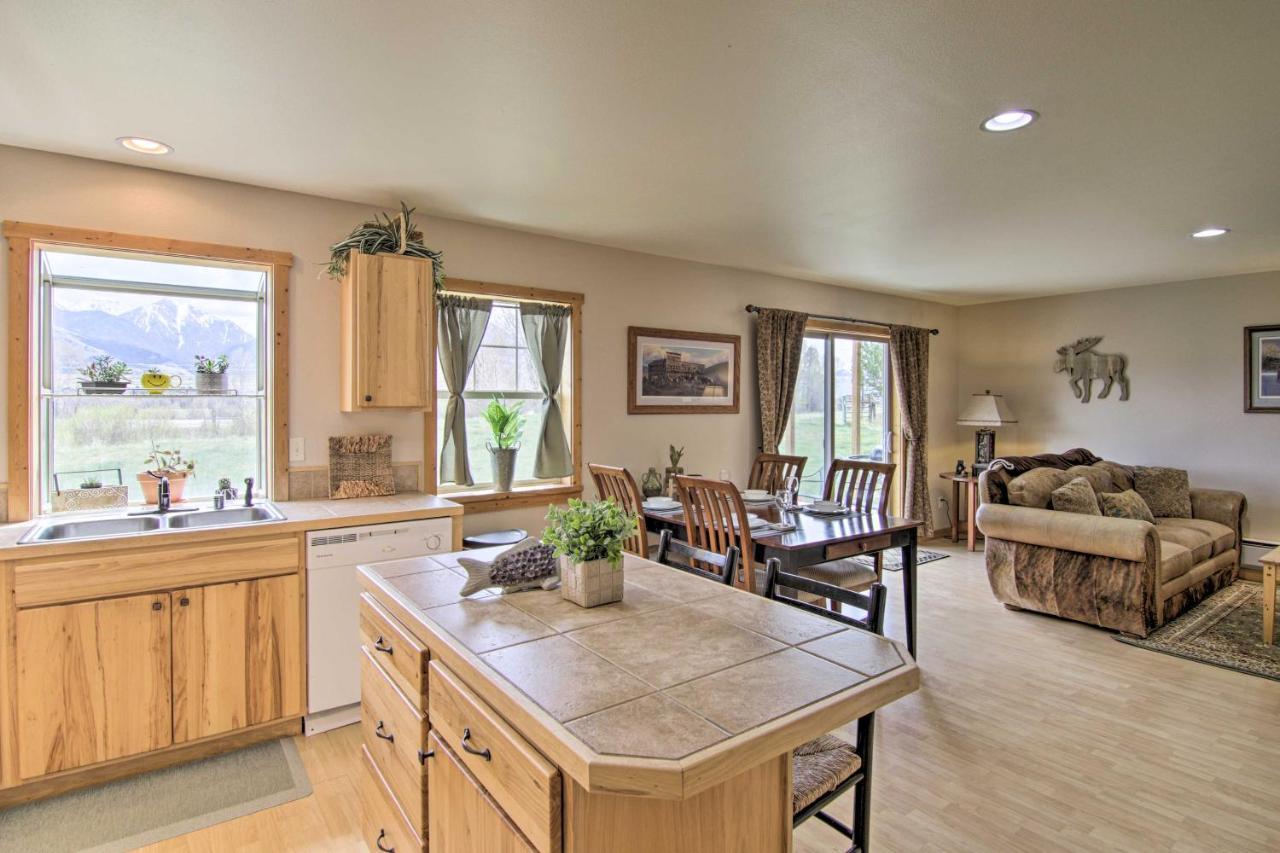Airy Emigrant Townhome With Sweeping Mtn Views! 외부 사진
