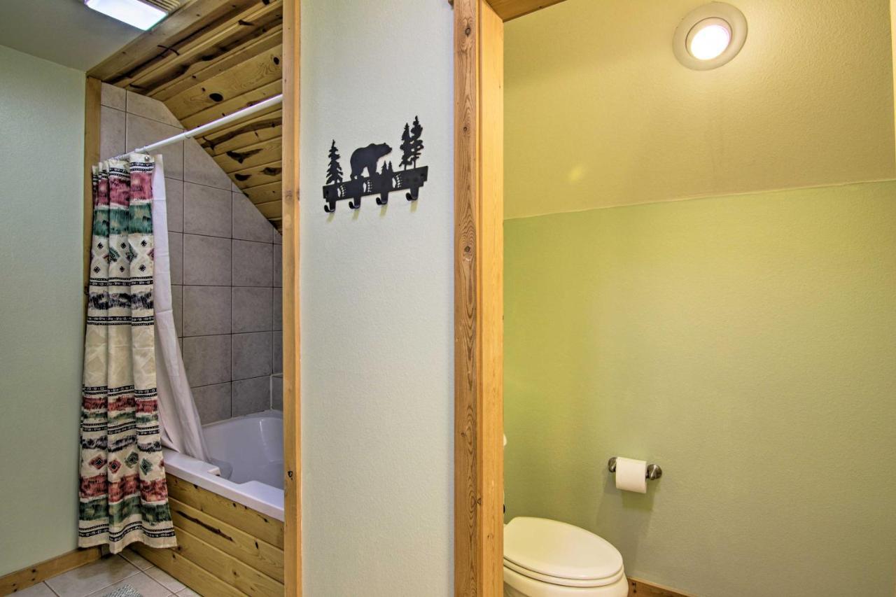 Airy Emigrant Townhome With Sweeping Mtn Views! 외부 사진