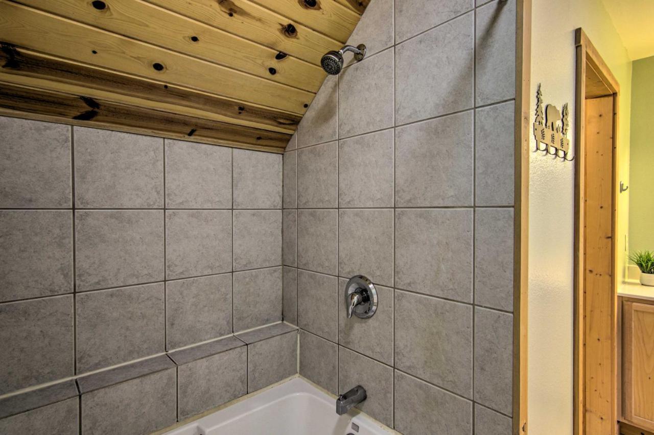 Airy Emigrant Townhome With Sweeping Mtn Views! 외부 사진